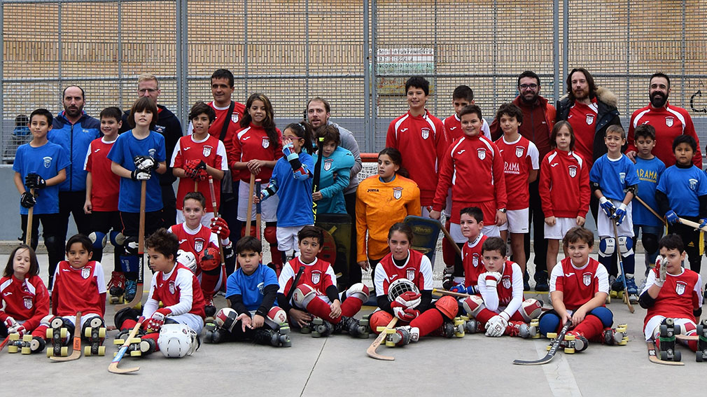La AD Tudela hockey 2018-19 se presenta con casi cien jugadores